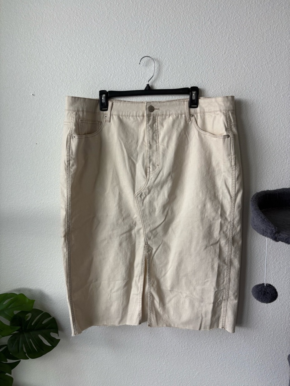 Jordache Cream Midi Skirt